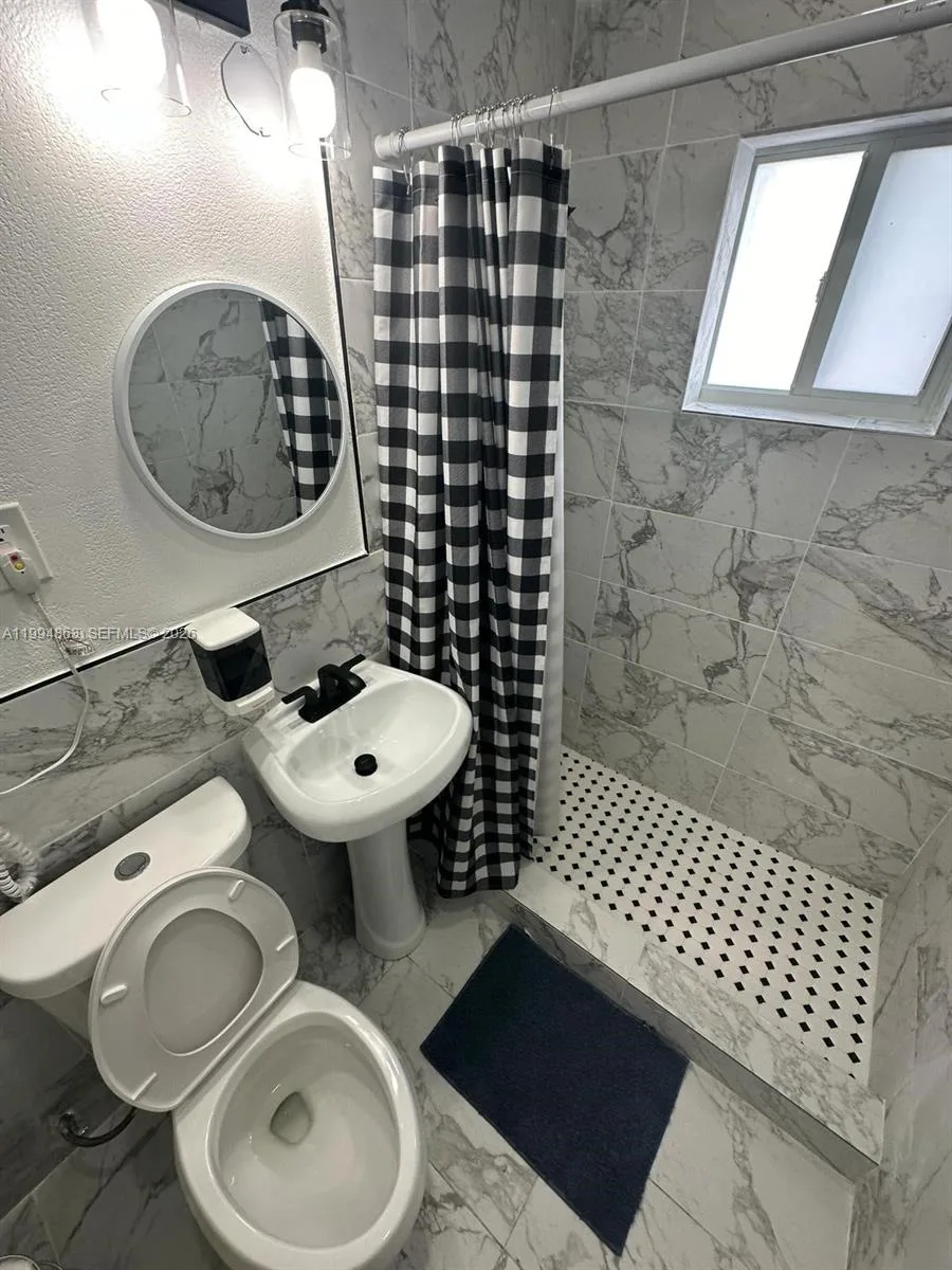 7460 NW 17th Ave, Miami, FL 33147 photo 9