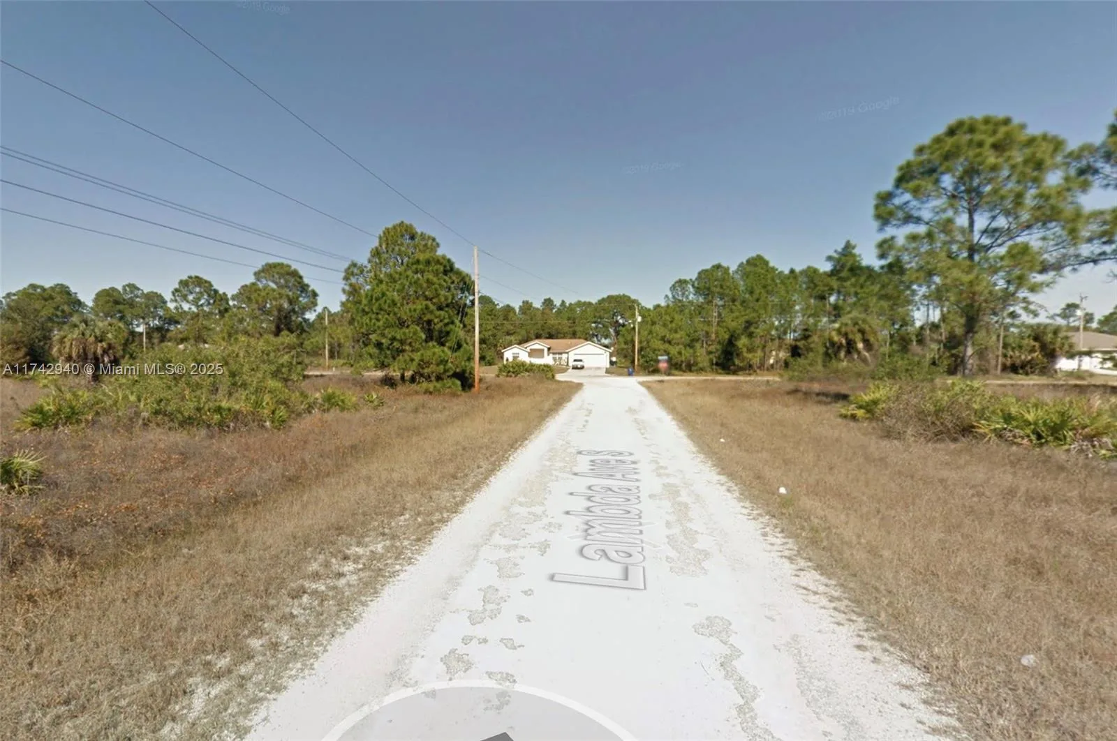 408 LAMBDA AVE s, Lehigh Acres, FL 33974