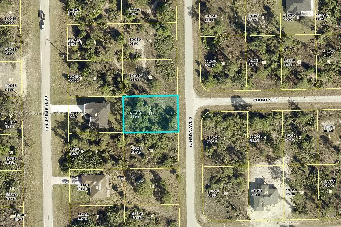 408 LAMBDA AVE s, Lehigh Acres, FL 33974 photo 2