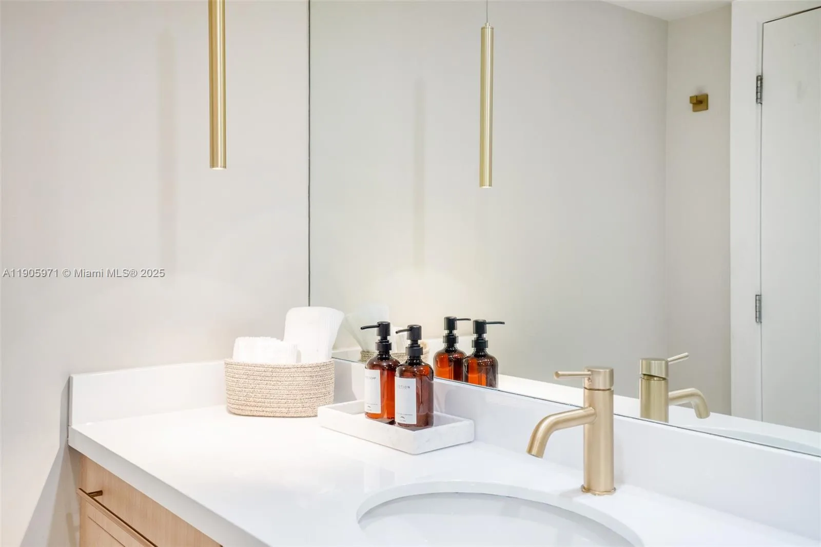 2301 Collins Ave # 836, Miami Beach, FL 33139 photo 8