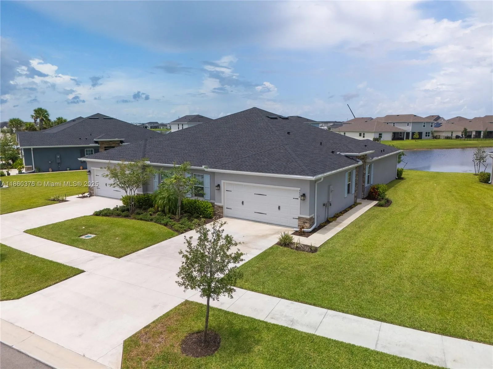 9454 SW Libertas Way, Port St. Lucie, FL 34987