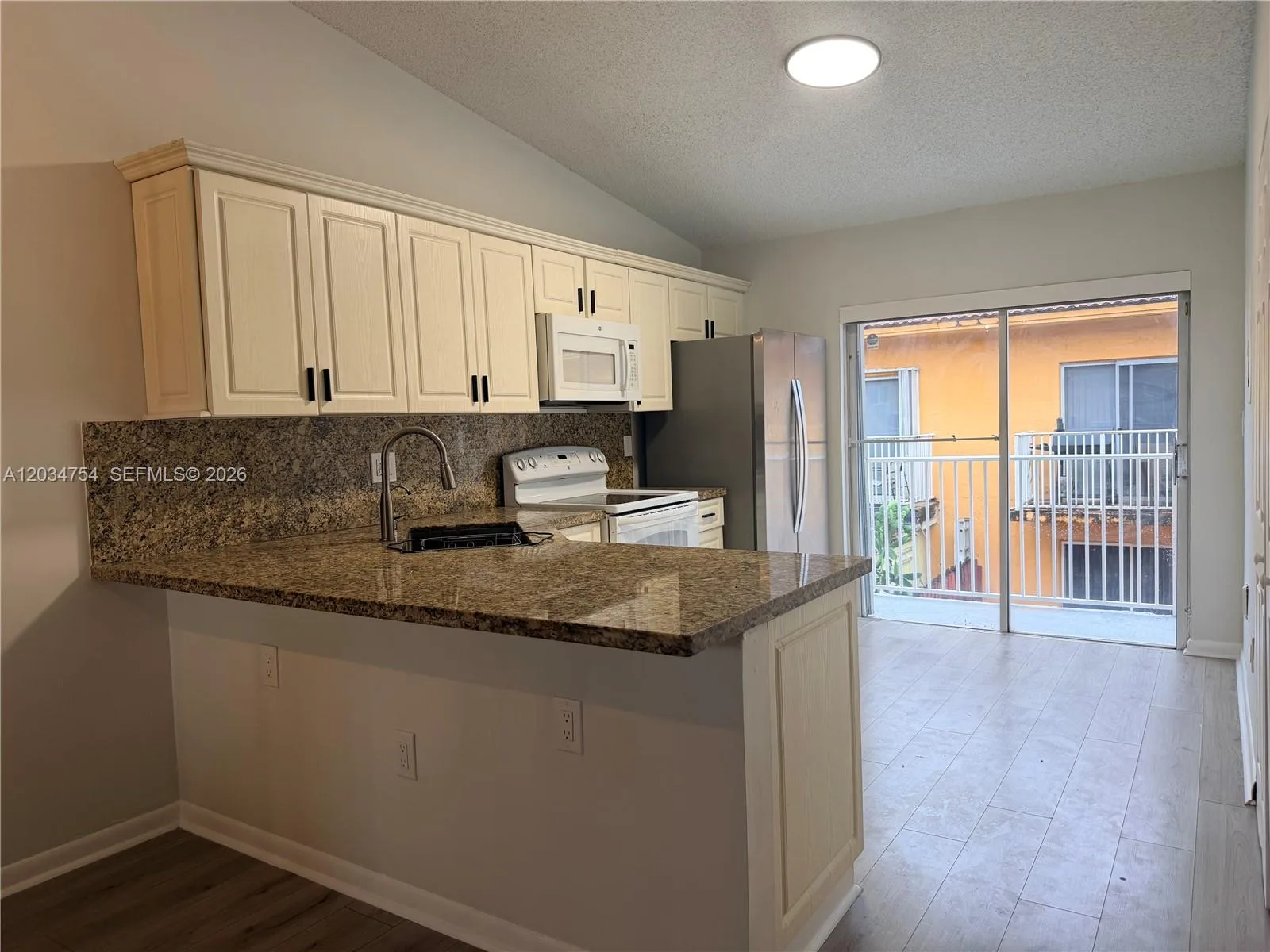 7730 W 34th Ln # 14-202, Hialeah, FL 33018