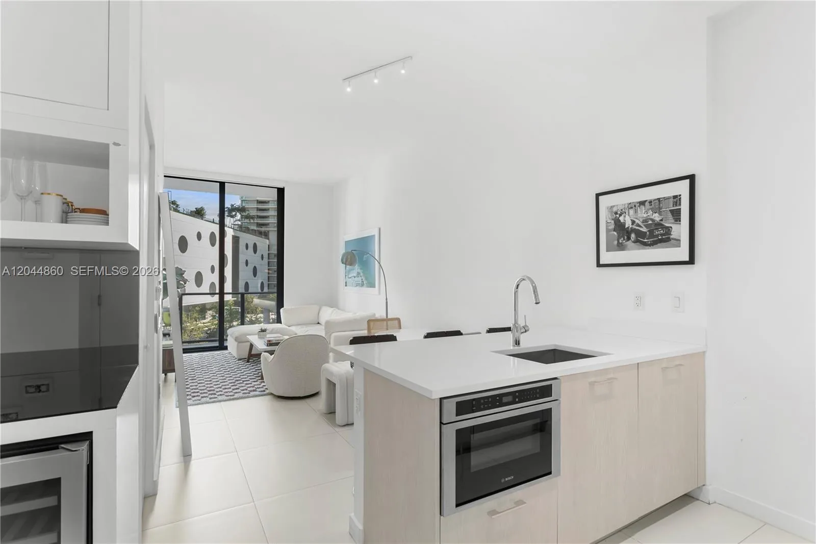 501 NE 31st St # 204, Miami, FL 33137 photo 2