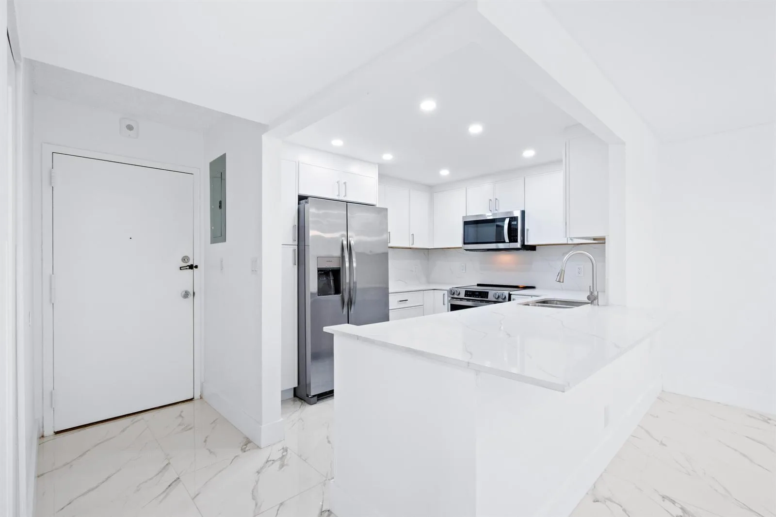 501 E DANIA BEACH Boulevard # 5-3F, Dania Beach, FL 33004
