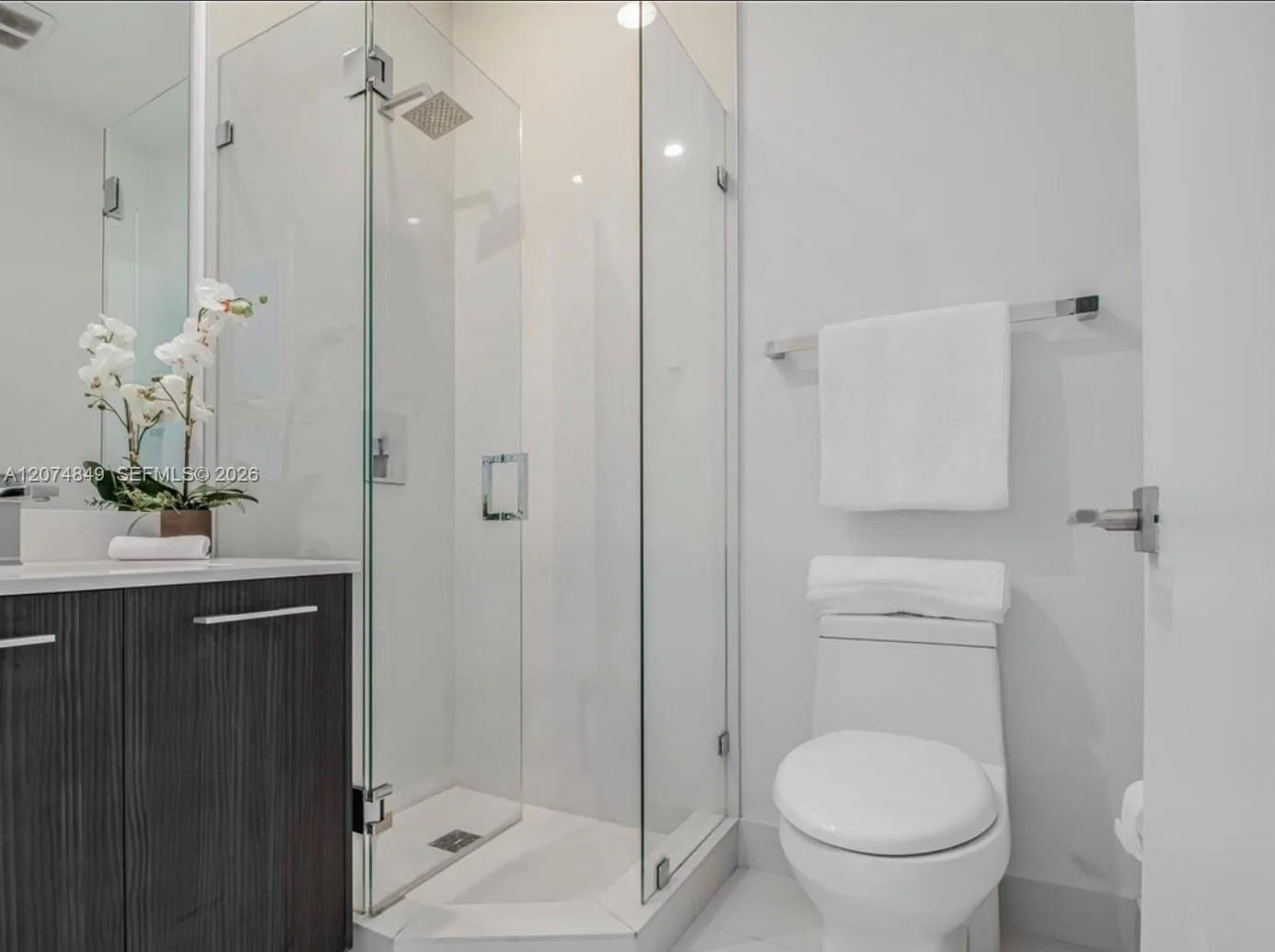 55 SW 9th St # 4409, Miami, FL 33130 photo 9