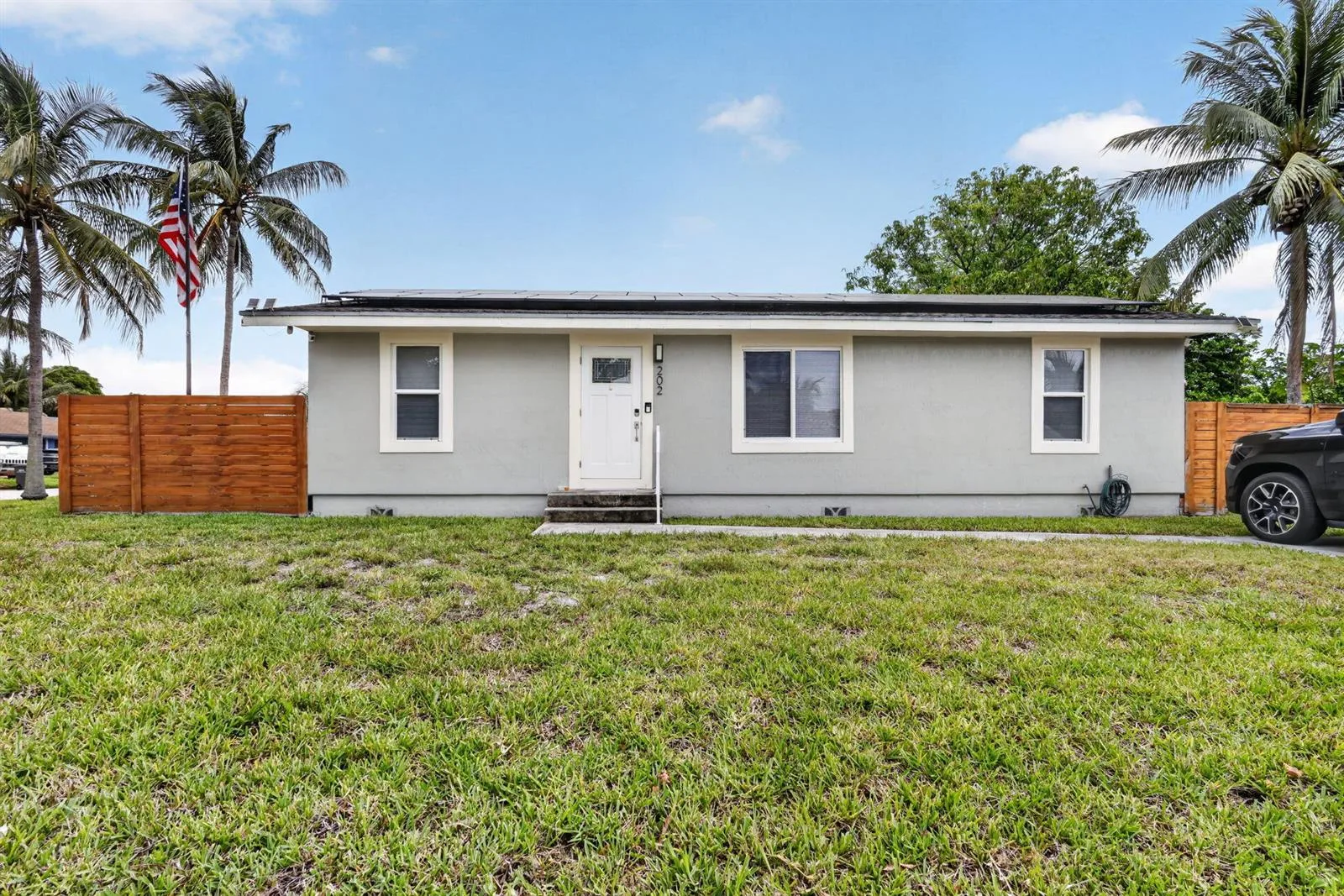 202 Elaine Circle W, West Palm Beach, FL 33409
