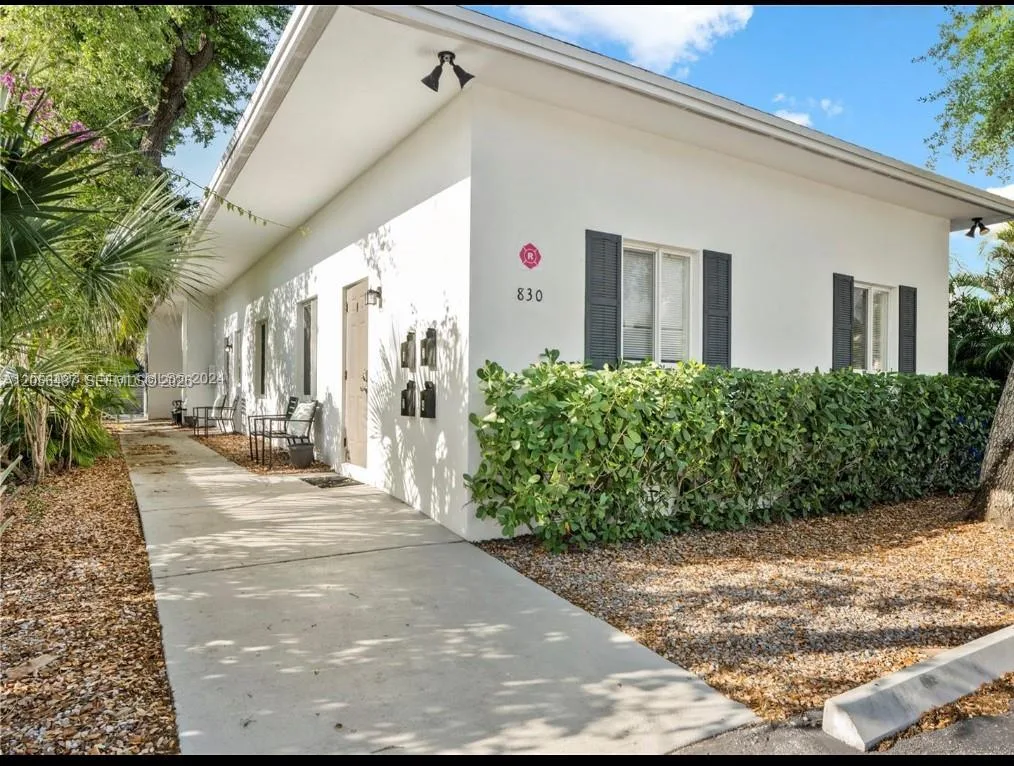 830 SE 14th St # 1, Fort Lauderdale, FL 33316 photo 9