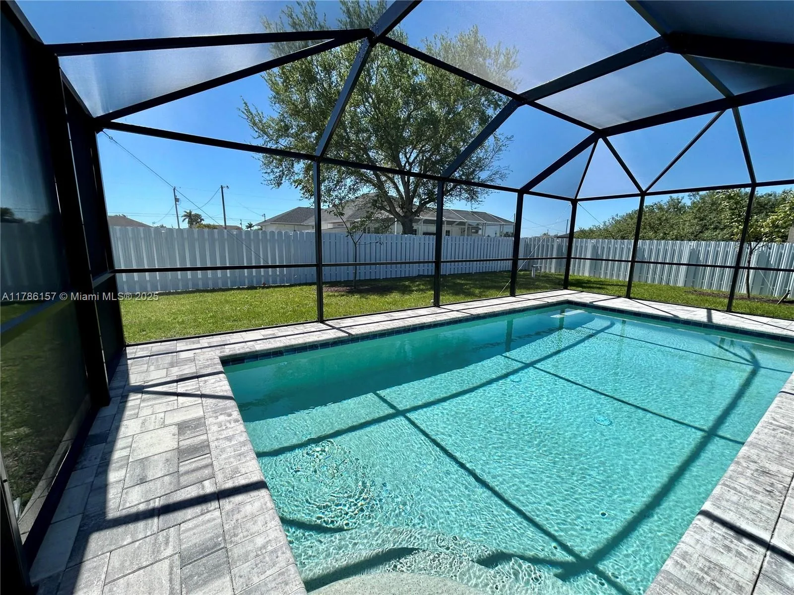 22 NW 25th TER, Cape Coral, FL 33993 photo 3