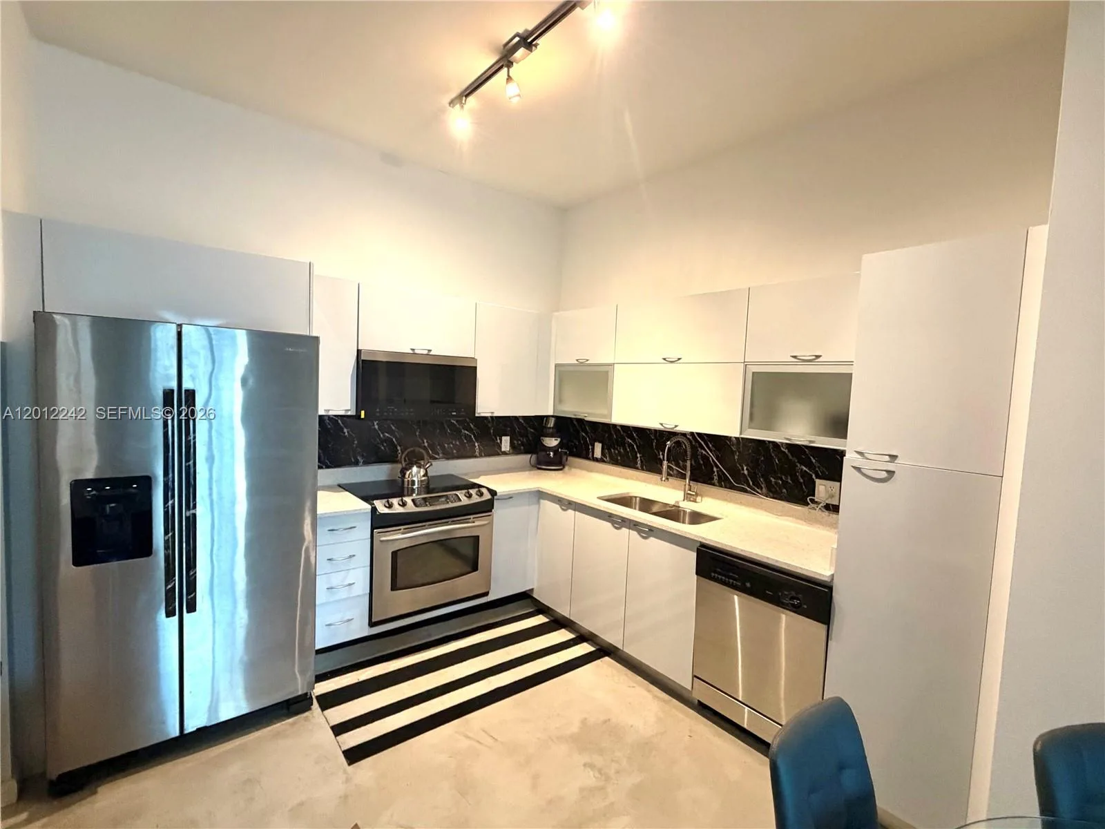 234 NE 3rd St # 1908, Miami, FL 33132 photo 5
