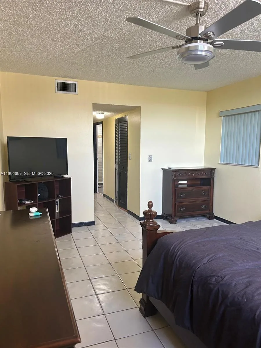 2840 Somerset Dr # 400M, Lauderdale Lakes, FL 33311 photo 13