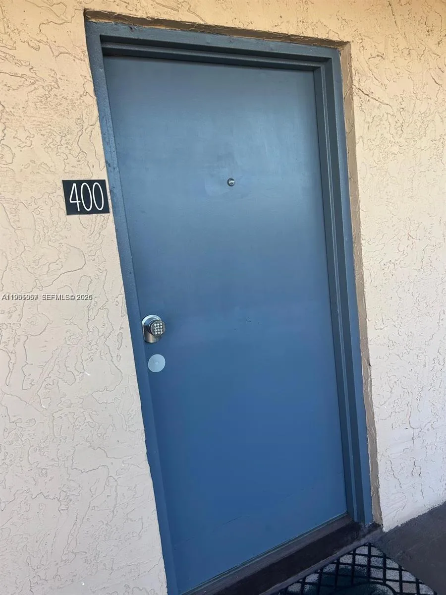2840 Somerset Dr # 400M, Lauderdale Lakes, FL 33311 photo 2