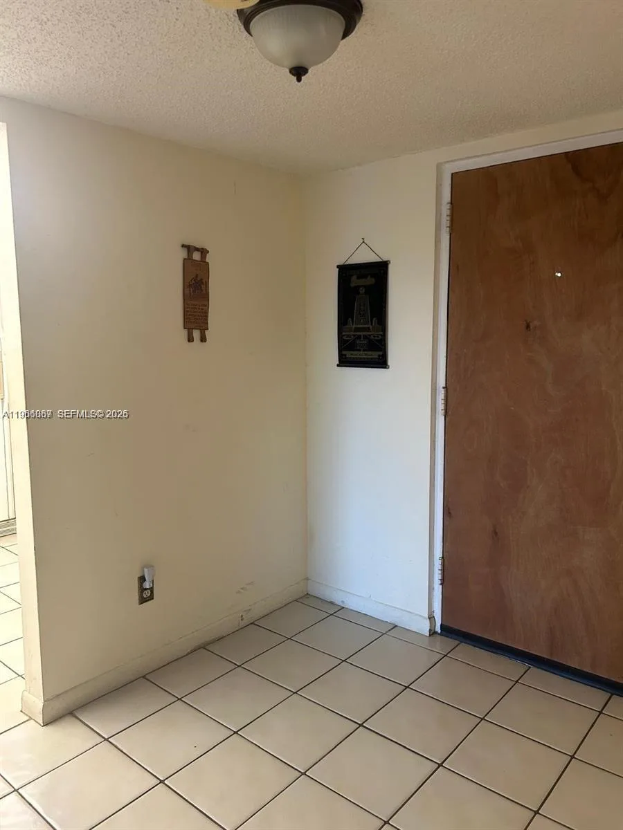 2840 Somerset Dr # 400M, Lauderdale Lakes, FL 33311 photo 4
