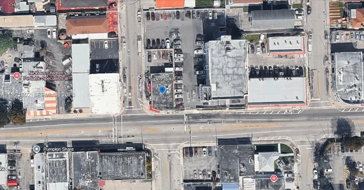 3381 NW 7th St, Miami, FL 33125