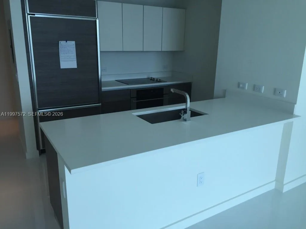 1100 S MIAMI AV # 4102, Miami, FL 33130