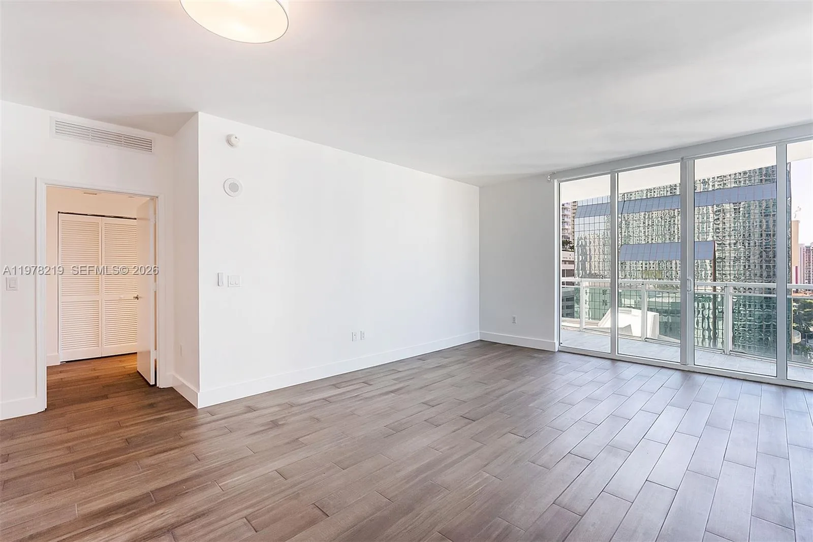 951 Brickell Ave # 1711, Miami, FL 33131 photo 6