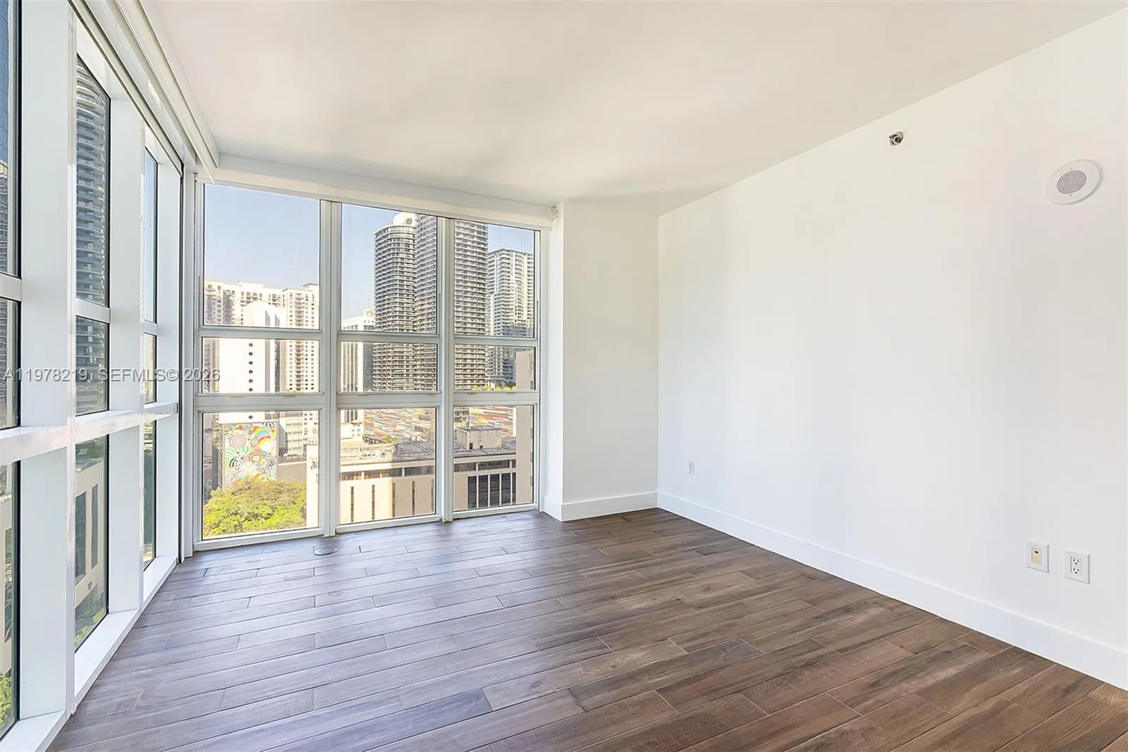 951 Brickell Ave # 1711, Miami, FL 33131 photo 7