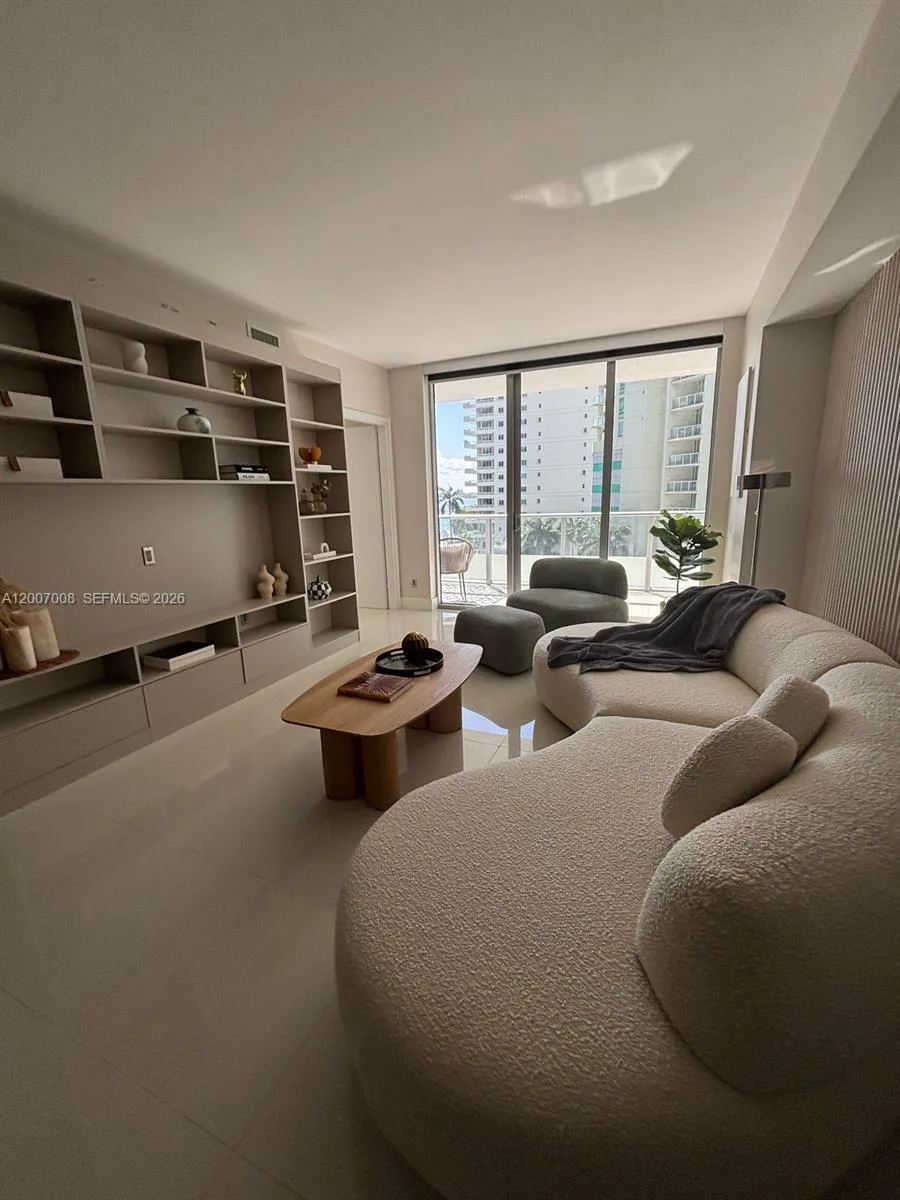 1300 Brickell Bay Dr # 604, Miami, FL 33131 photo 13