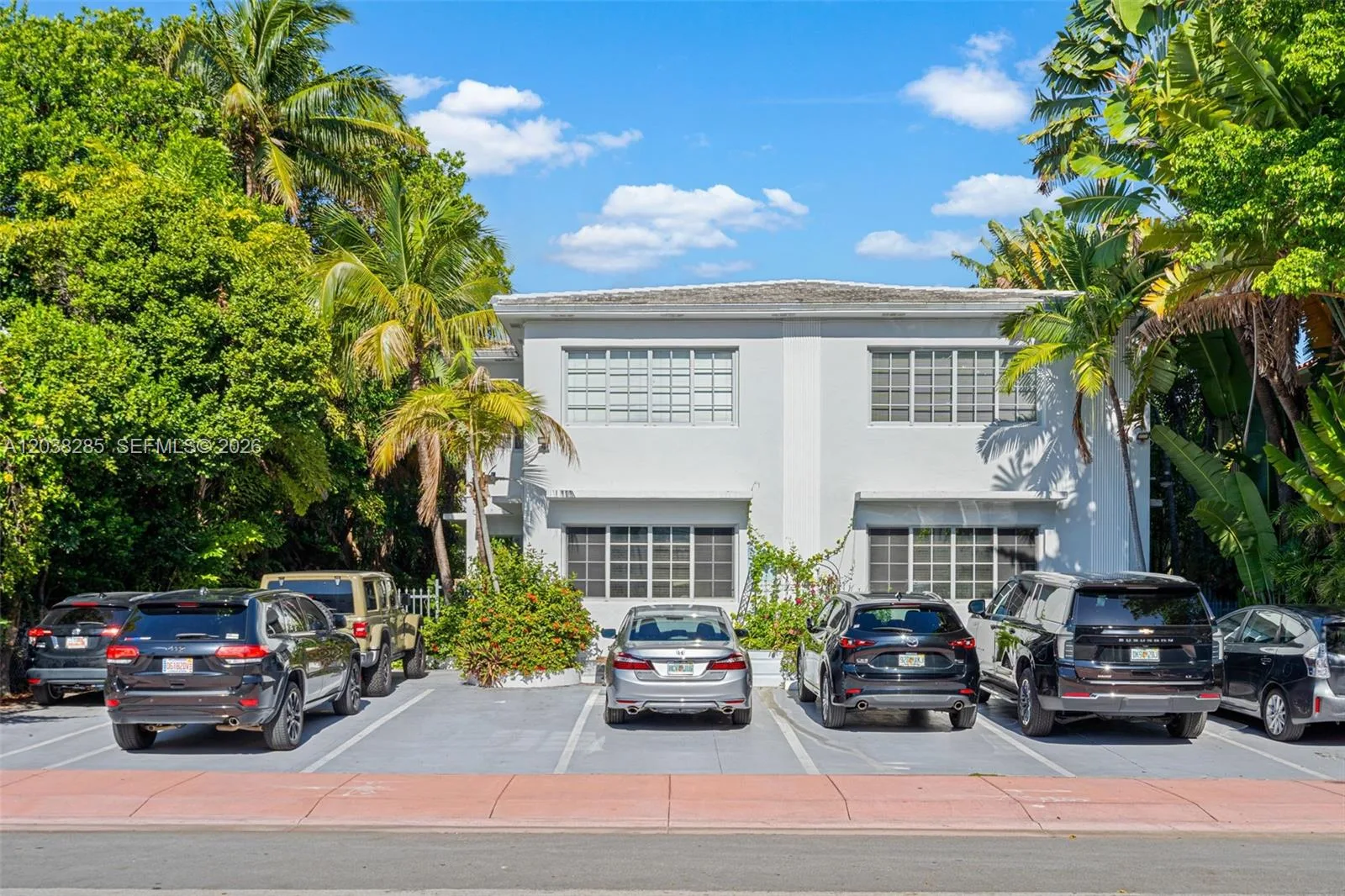 840 Lenox Ave # 3, Miami Beach, FL 33139