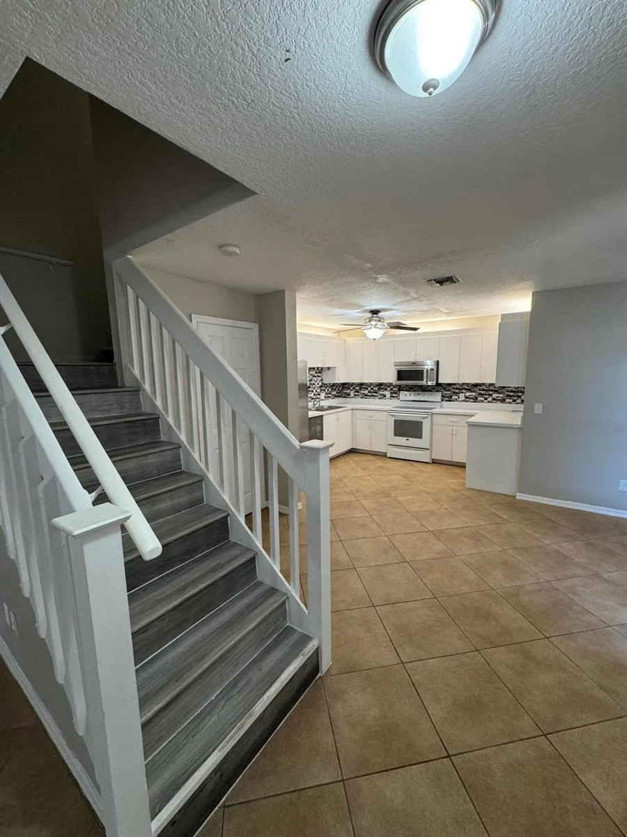 1536 N Lawnwood Circle # 3, Fort Pierce, FL 34950 photo 11