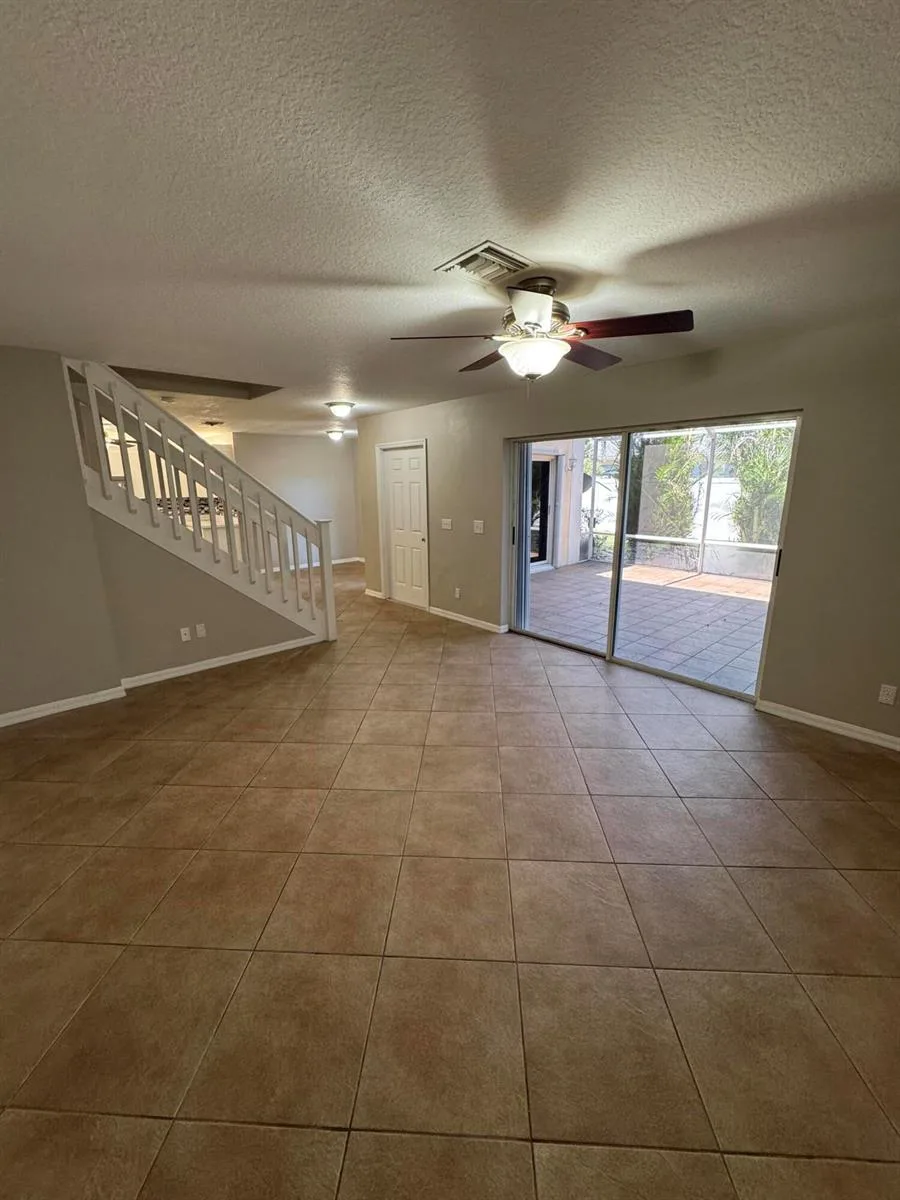 1536 N Lawnwood Circle # 3, Fort Pierce, FL 34950 photo 9