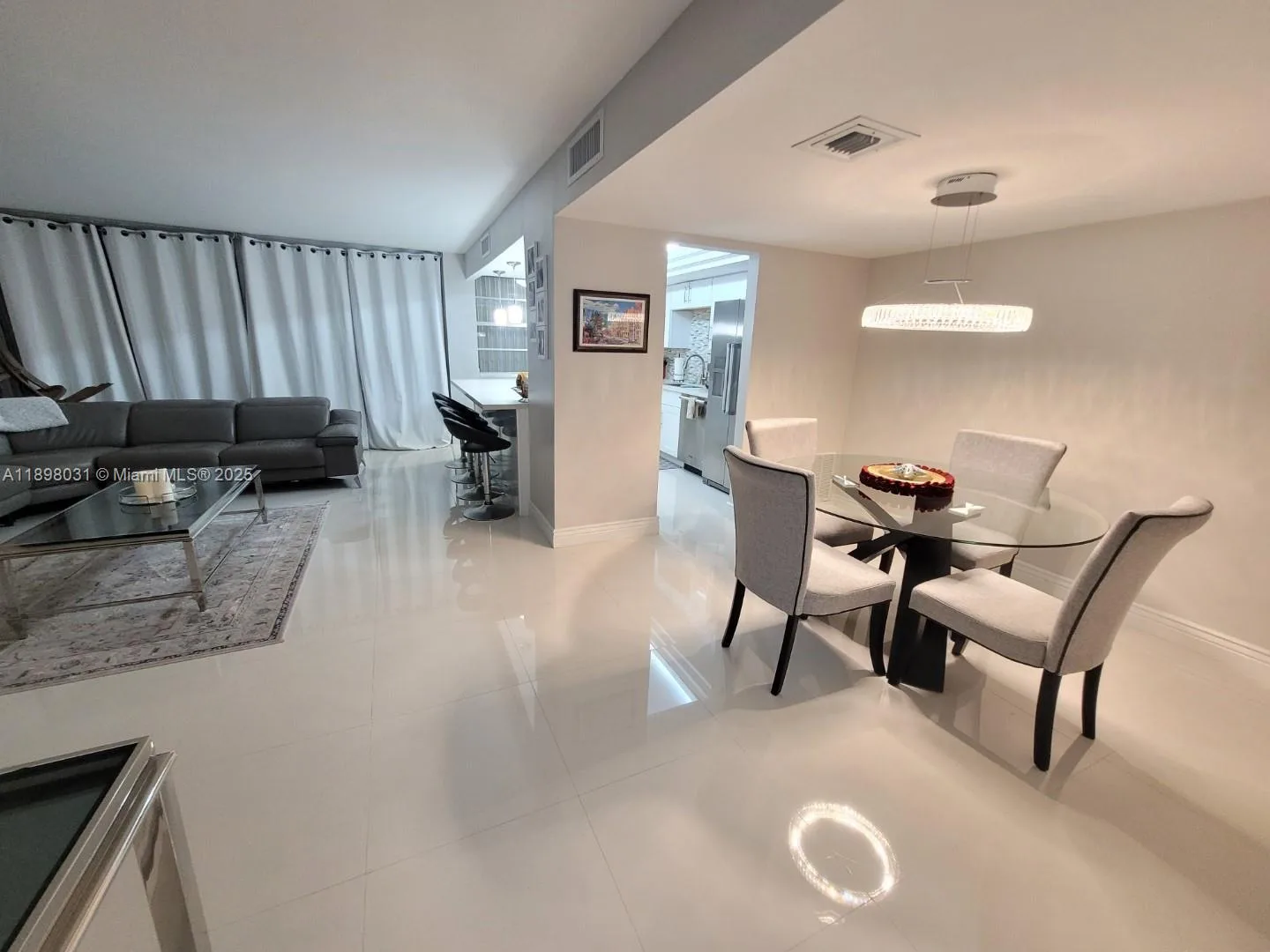18071 Biscayne Blvd # 1801, Aventura, FL 33160 photo 4