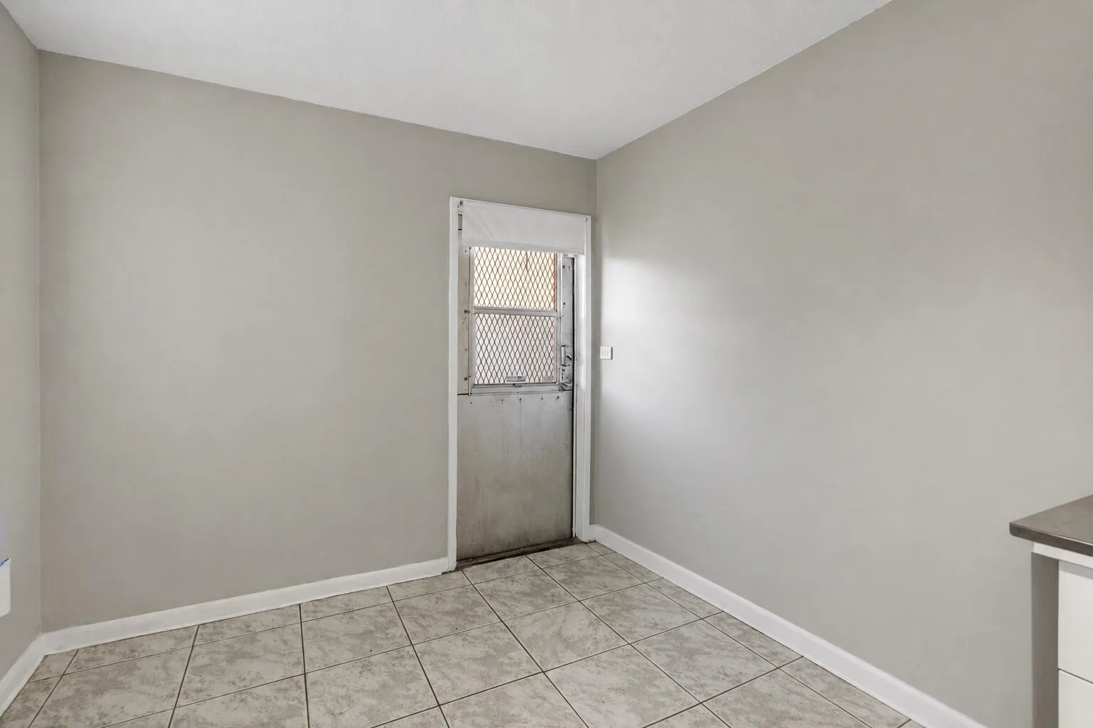 2780 NW 26TH Avenue, Oakland Park, FL 33311 photo 4