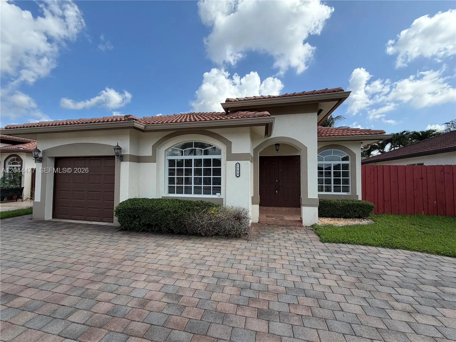 7753 NW 201st Ter, Hialeah, FL 33015 photo 4