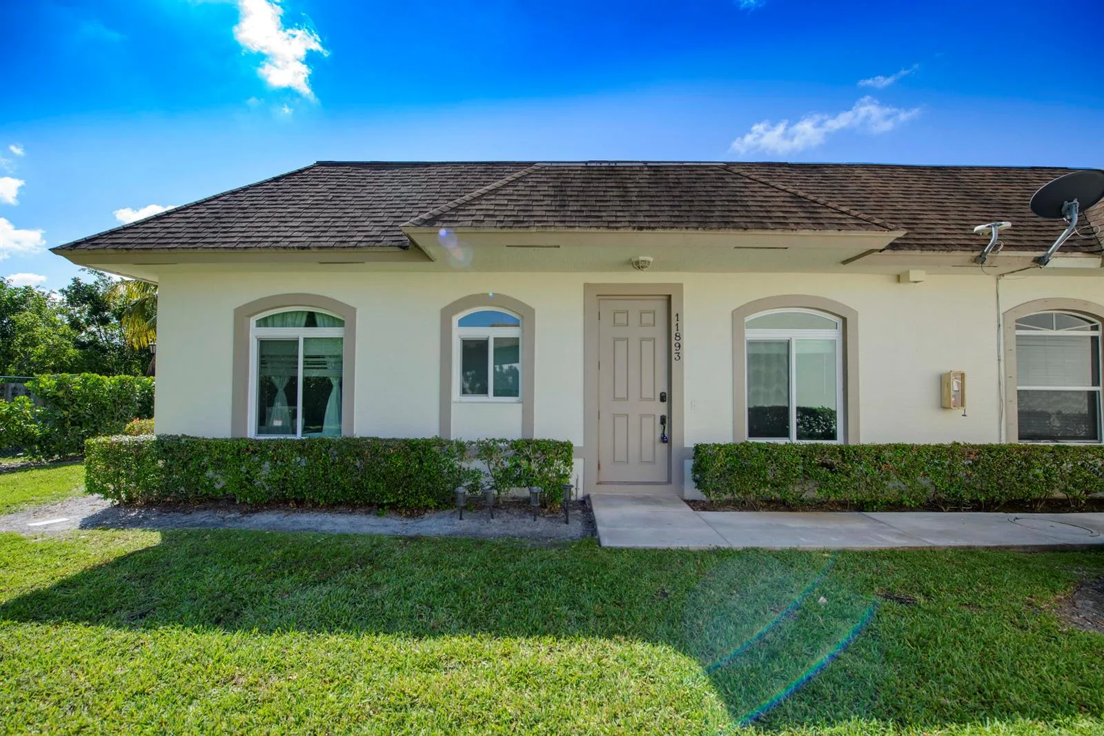 11893 Sturbridge Lane, Wellington, FL 33414