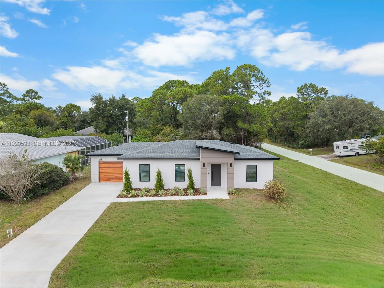 1091 Tolson St SE, Palm Bay, FL 32909 photo 4