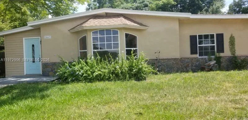 1467 Renton St., Deltona, FL 32725