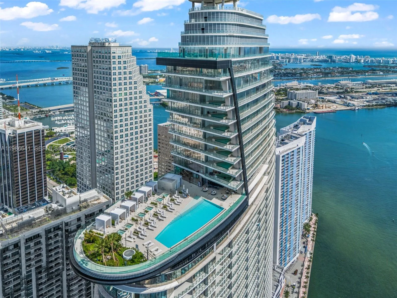 300 Biscayne Blvd Way # 2409, Miami, FL 33131