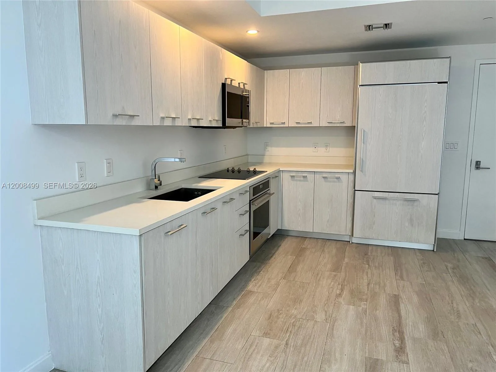 55 SW 9th St # 2702, Miami, FL 33130 photo 5