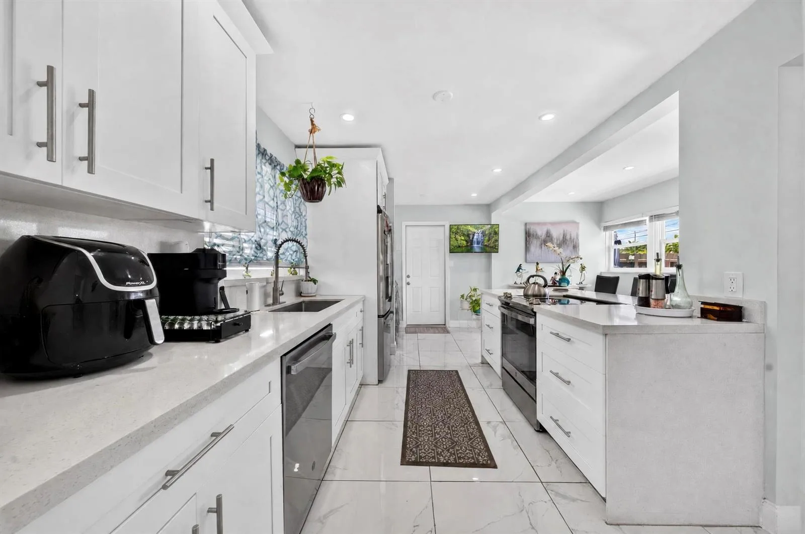 7961 N NORMANDY Street, Miramar, FL 33023 photo 13