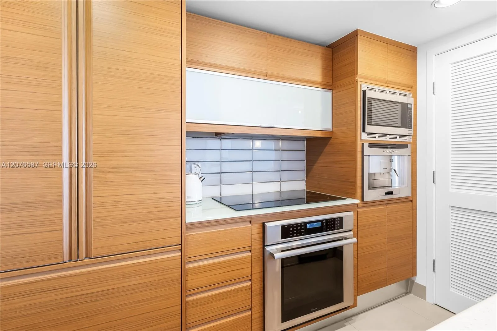 5875 Collins Ave # 903, Miami Beach, FL 33140 photo 7