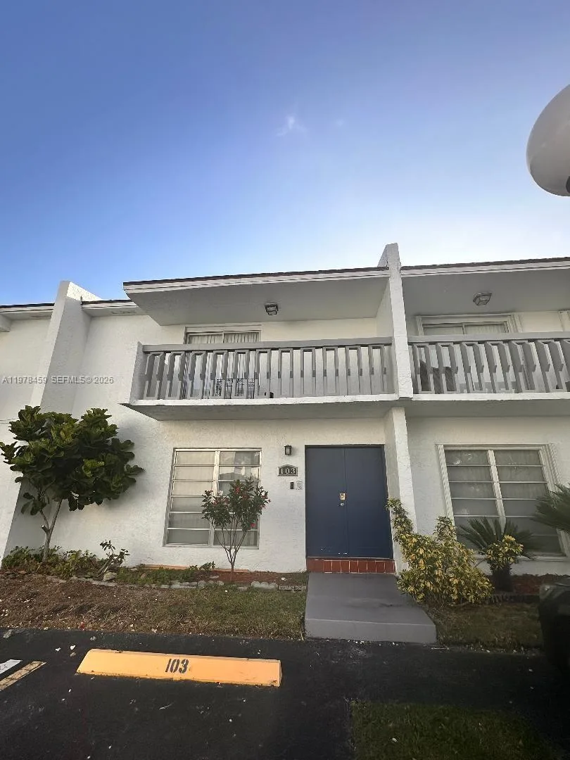9400 SW 170th St # 103, Palmetto Bay, FL 33157 photo 3