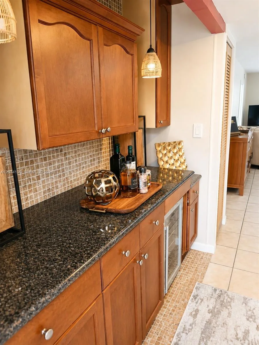 2821 Somerset Dr # 312, Lauderdale Lakes, FL 33311 photo 8