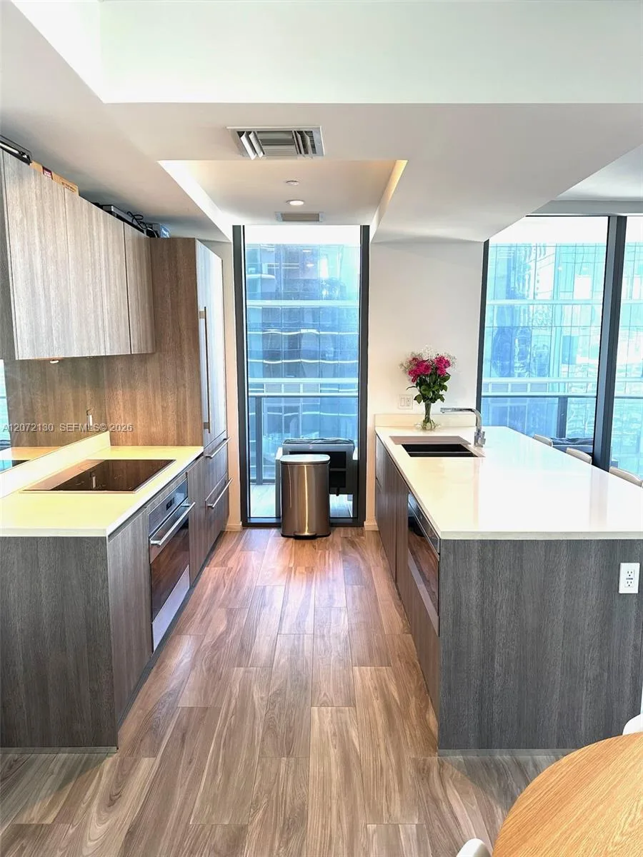 801 S Miami Ave # 4305, Miami, FL 33130