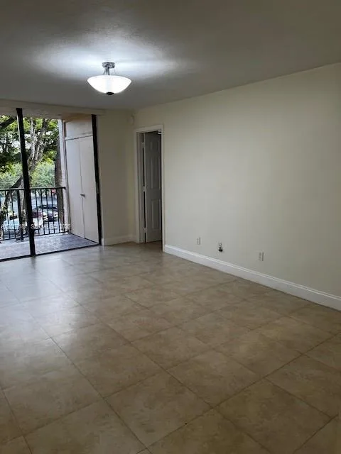 14525 N Kendall Dr # 304J, Miami, FL 33186 photo 9