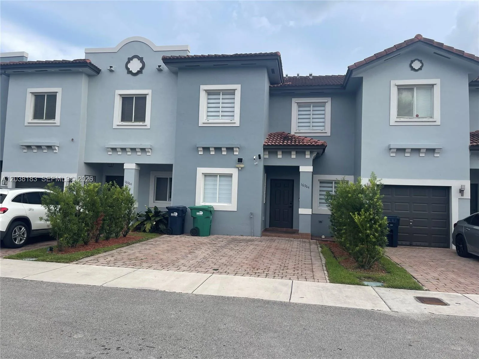 16364 SW 44th Way, Miami, FL 33185