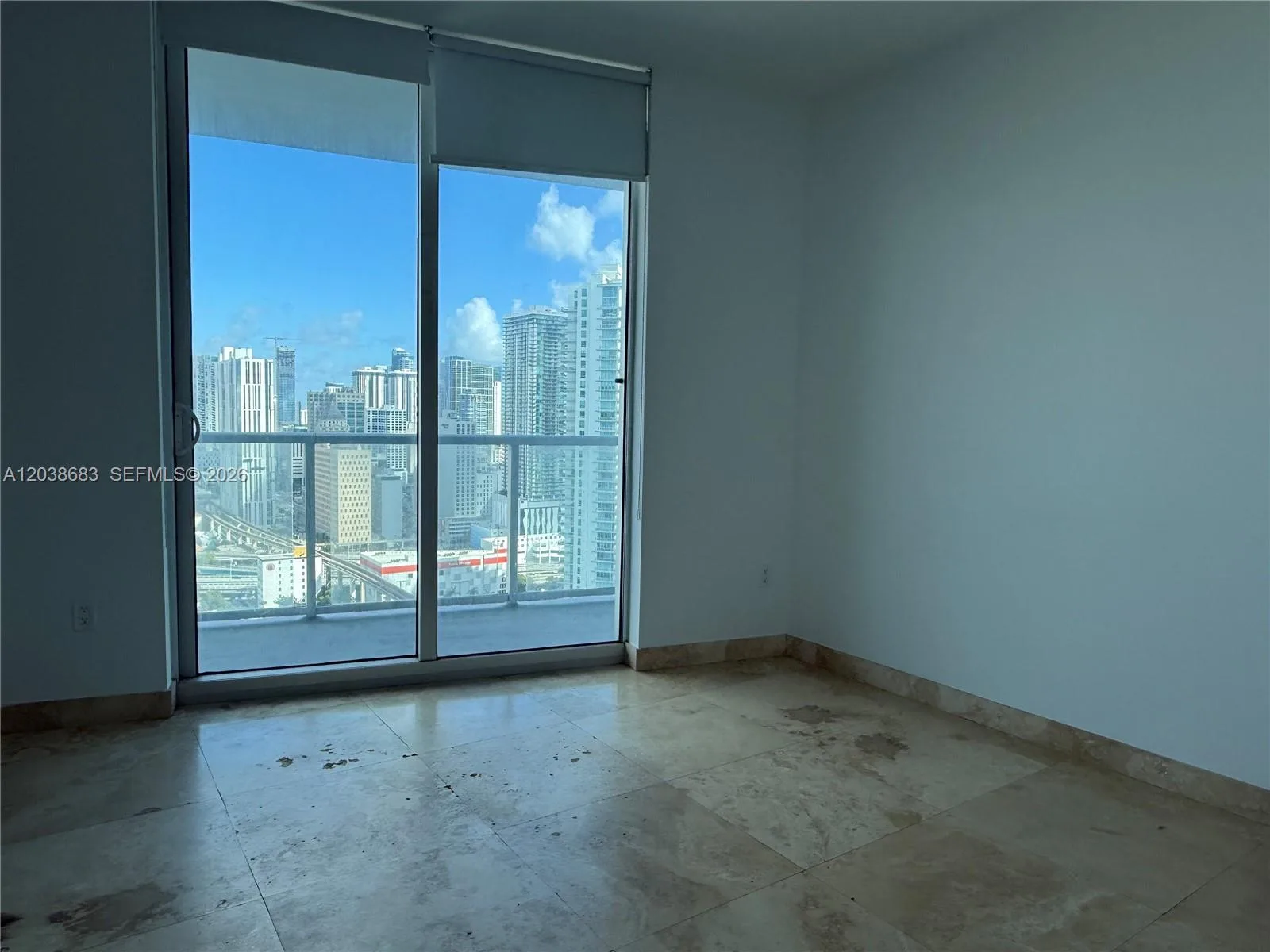185 SW 7th St # 3311, Miami, FL 33130 photo 8