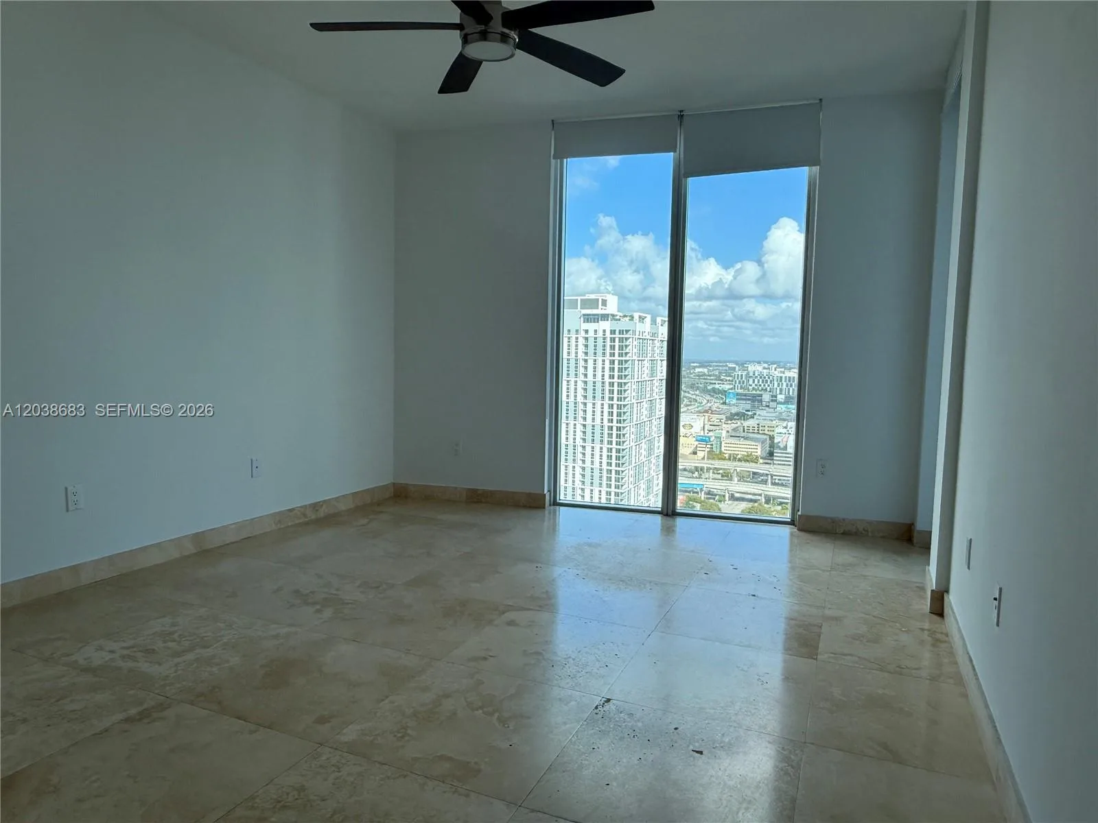 185 SW 7th St # 3311, Miami, FL 33130 photo 9