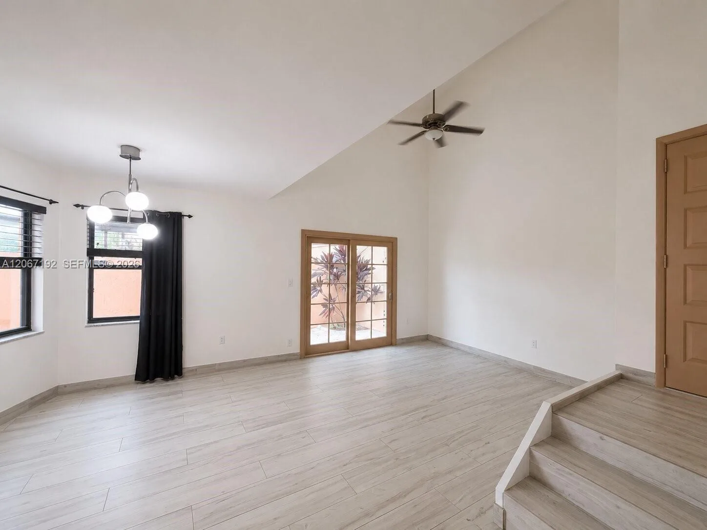 11263 SW 9th Ct, Pembroke Pines, FL 33025