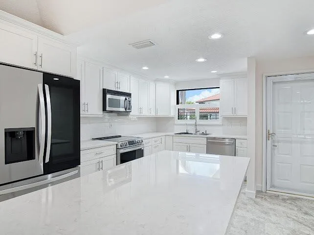 6081 SE Landing Way # 6, Stuart, FL 34997 photo 8
