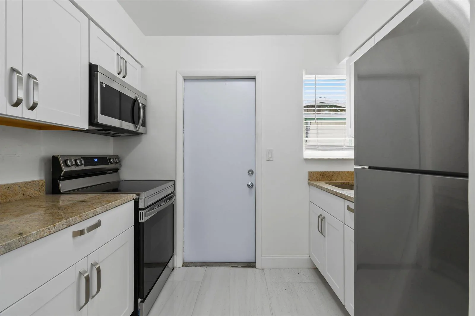 968 W 9th Street # #B2, Riviera Beach, FL 33404