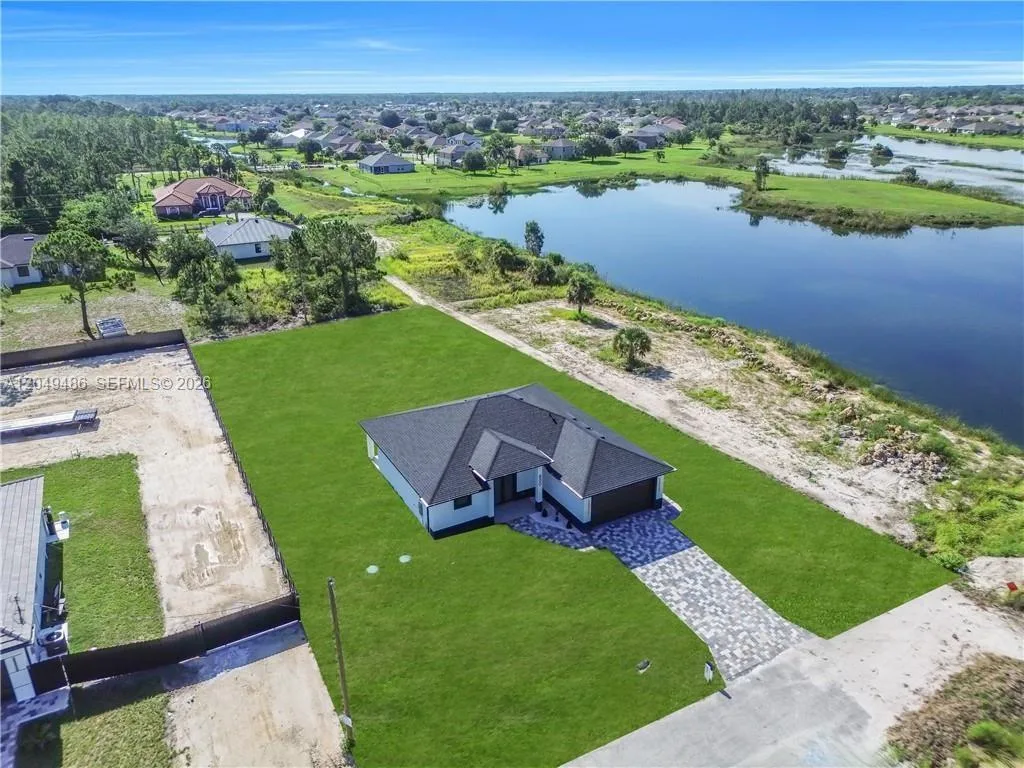 800 Pine Ave, Lehigh Acres, FL 33972 photo 2