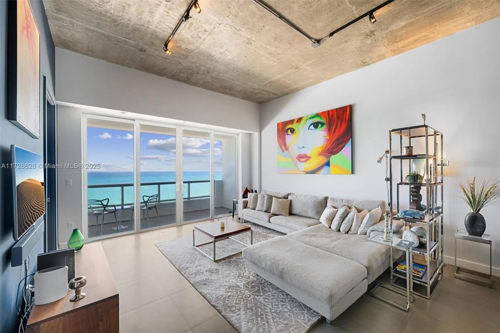 5601 Collins Ave # PH-5, Miami Beach, FL 33140