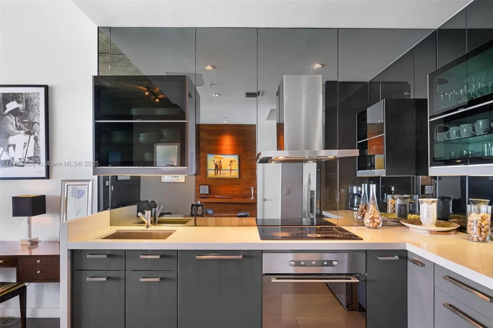 5601 Collins Ave # PH-5, Miami Beach, FL 33140 photo 6