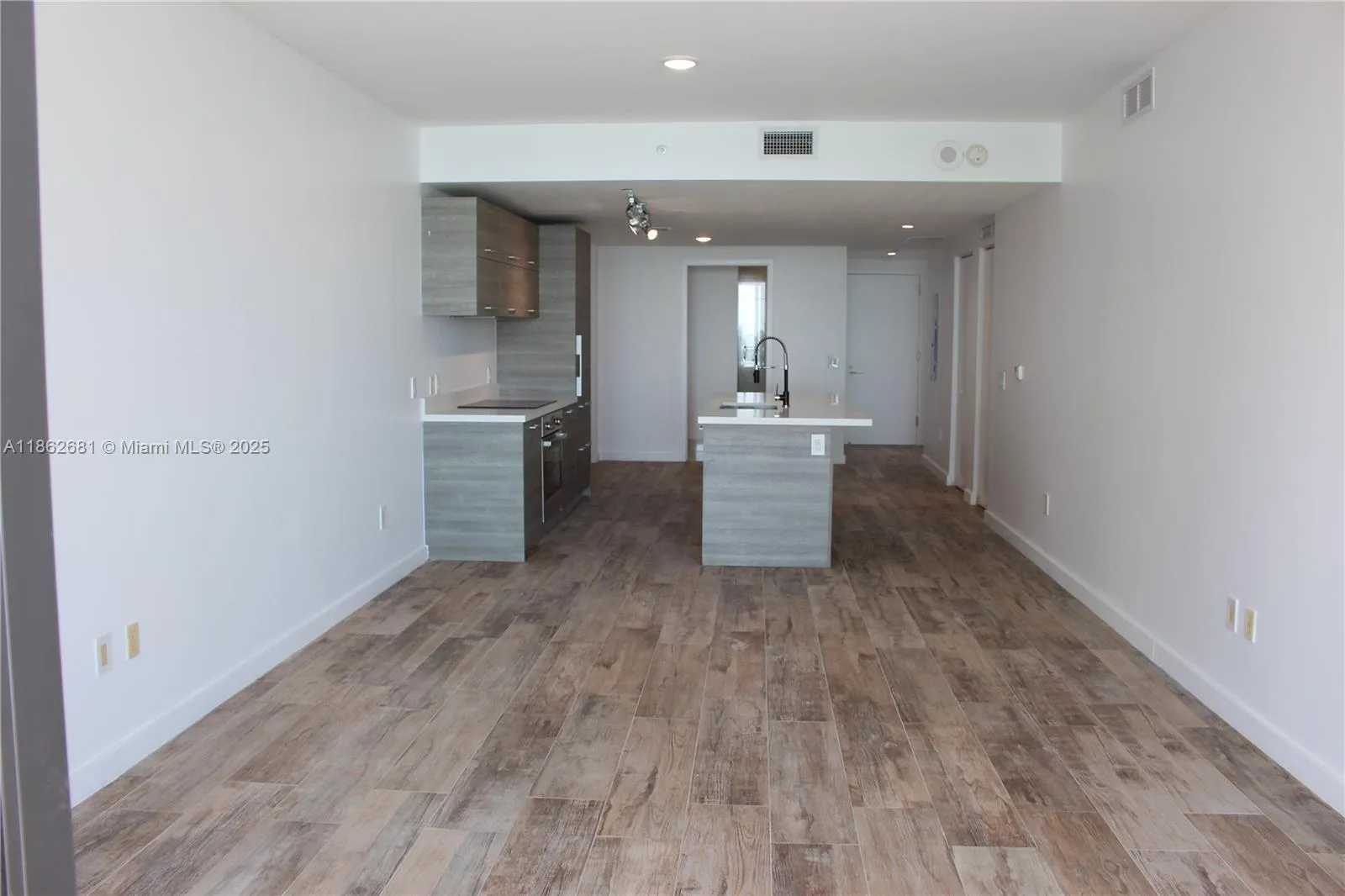650 NE 32nd St # 3703, Miami, FL 33137 photo 10