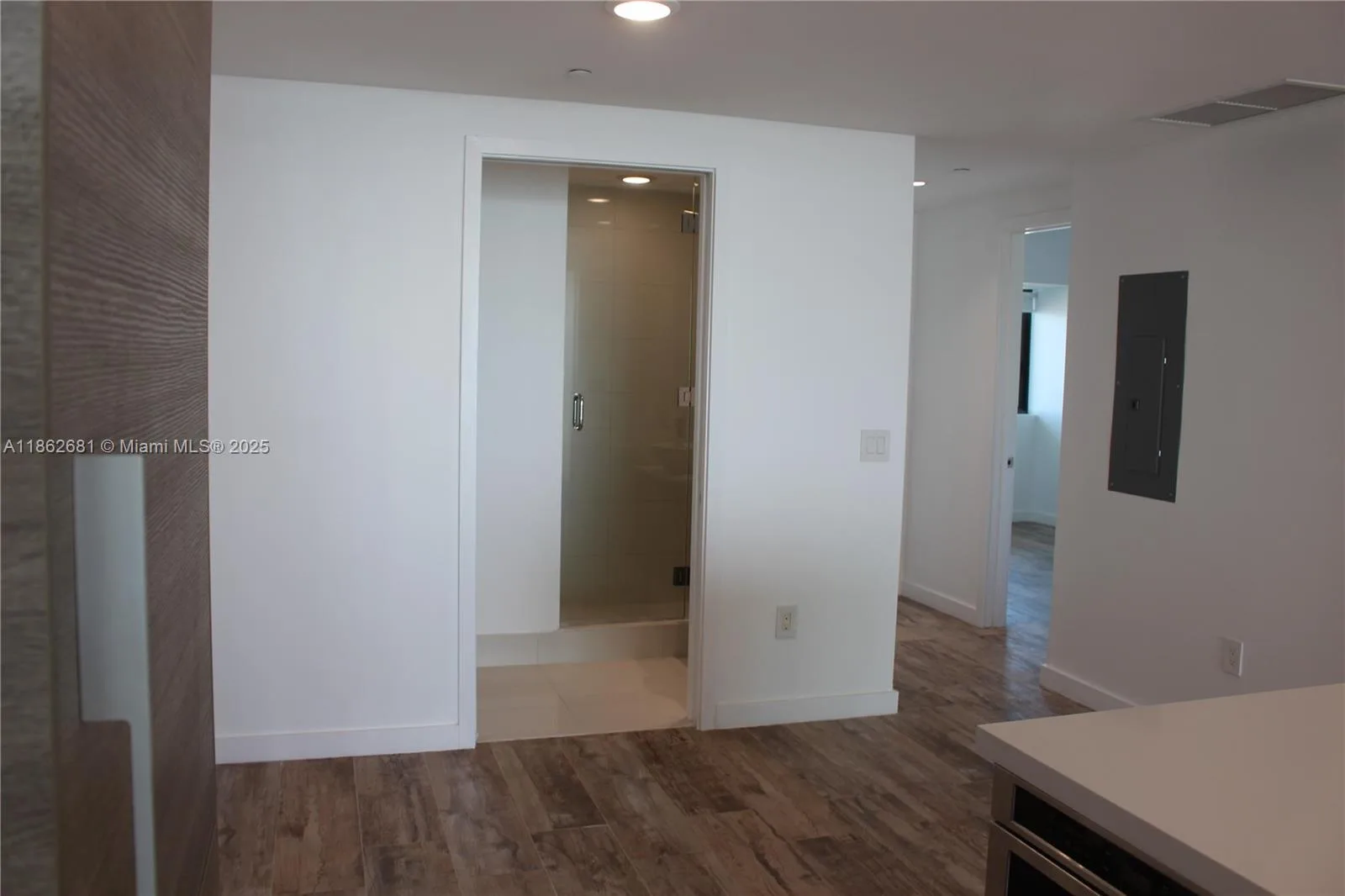 650 NE 32nd St # 3703, Miami, FL 33137 photo 11