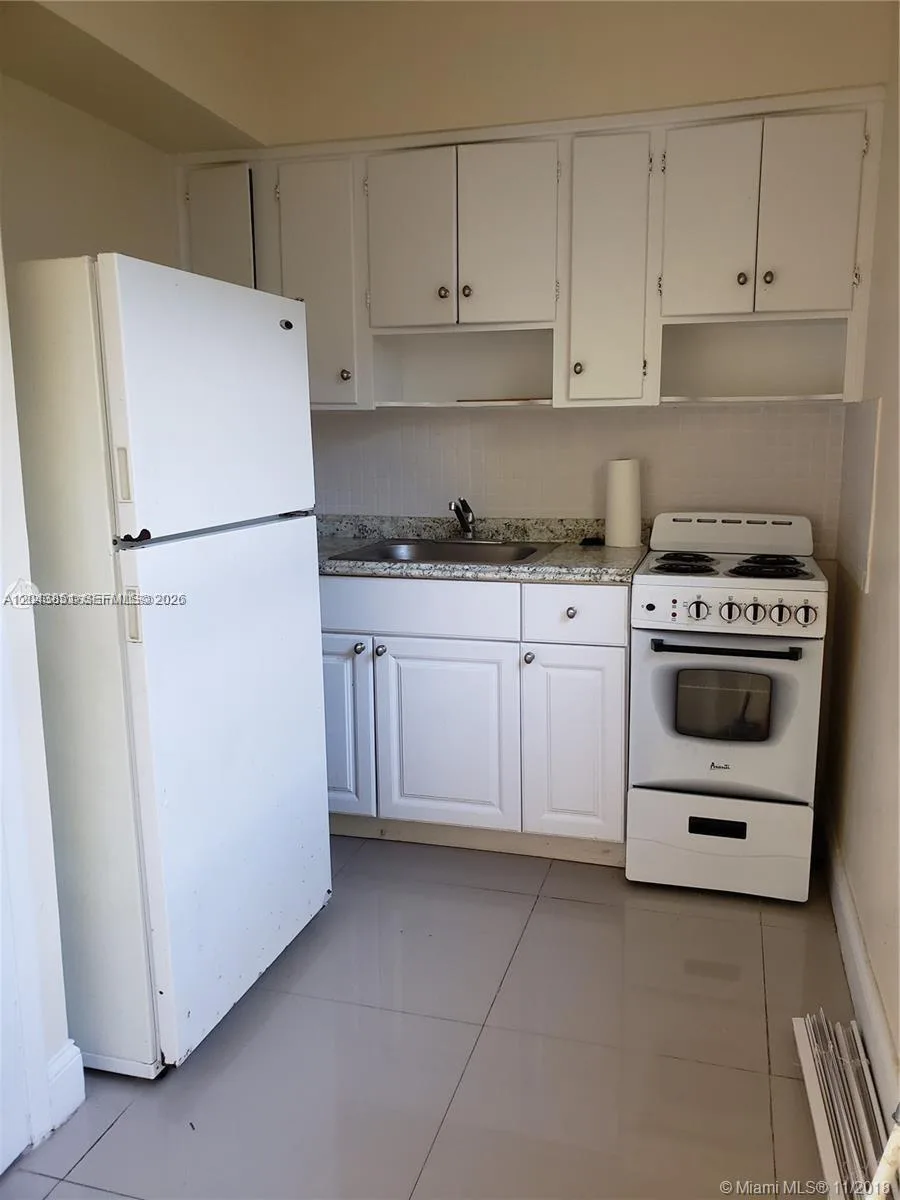 7821 Byron Ave, Miami Beach, FL 33141 photo 6